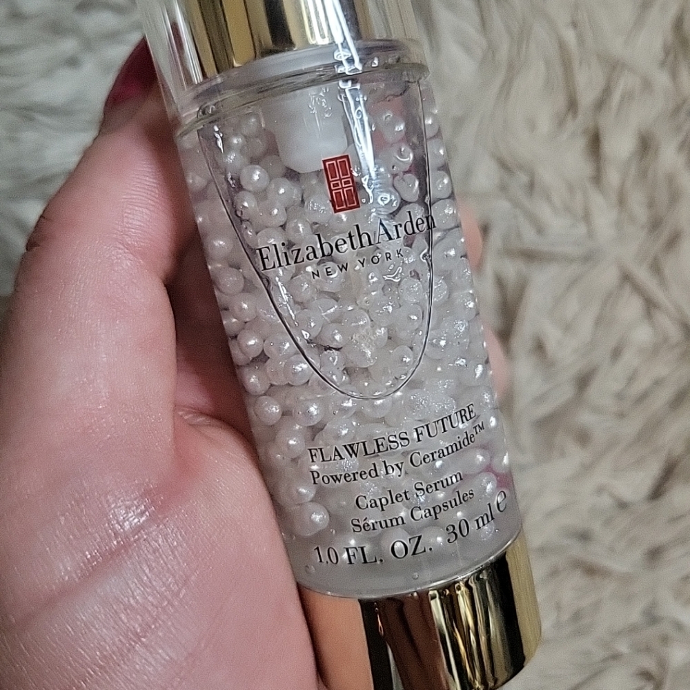 *SOLD* Elizabeth Arden Caplet Serum Flawless Future Powered by Ceramide 30mL - Picture 10 of 10
